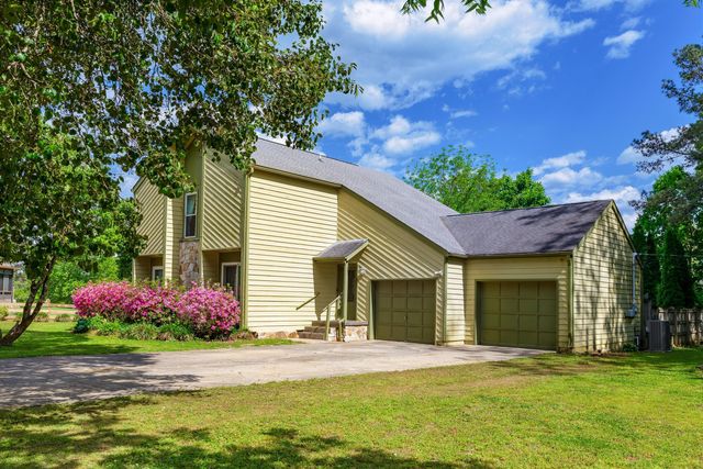 8026 Savannah Lane, Ooltewah, TN 37363