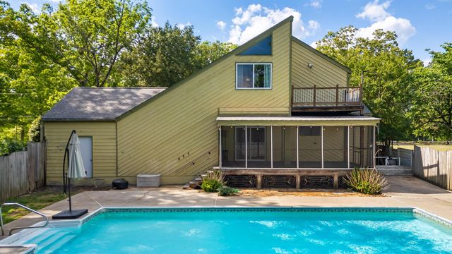 8026 Savannah Lane, Ooltewah, TN 37363