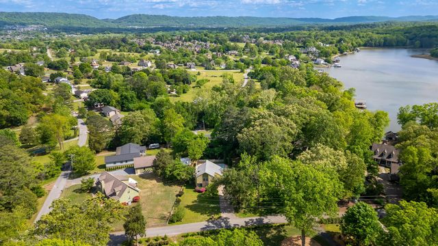 8026 Savannah Lane, Ooltewah, TN 37363