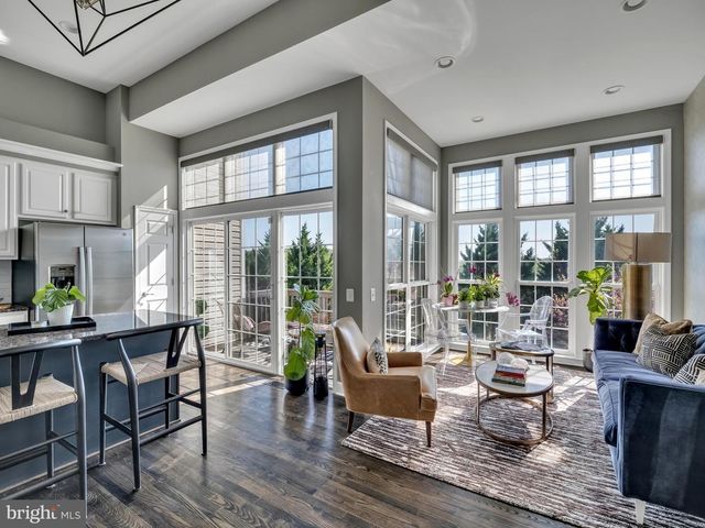 3310 THEODORE R HAGANS DR NE, Washington, DC 20018
