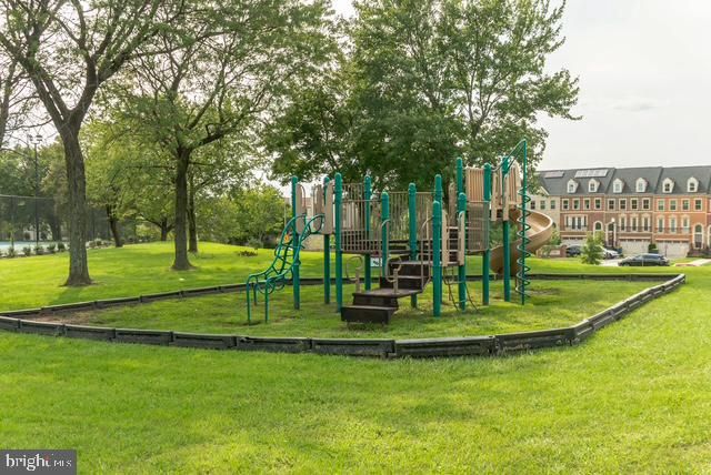 3310 THEODORE R HAGANS DR NE, Washington, DC 20018