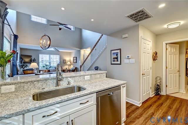 4688 Twin Hickory Lake Dr, Glen Allen, VA 23059