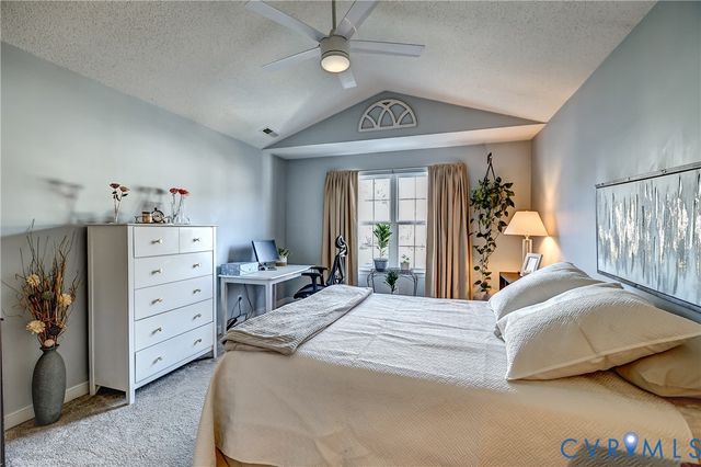 4688 Twin Hickory Lake Dr, Glen Allen, VA 23059