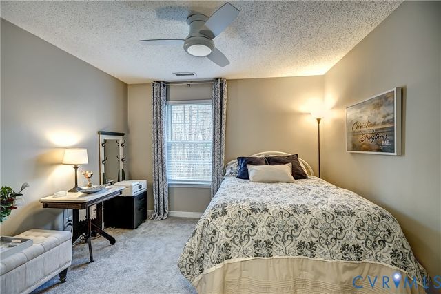 4688 Twin Hickory Lake Dr, Glen Allen, VA 23059