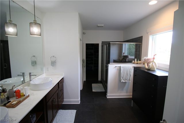 869 Meadow Lane, Wooster, OH 44691