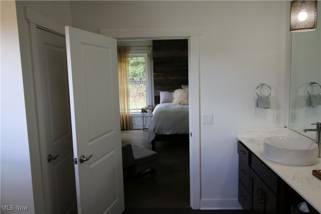 869 Meadow Lane, Wooster, OH 44691