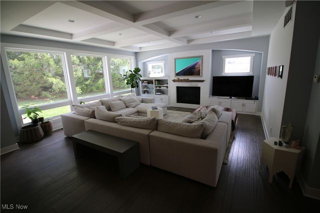 869 Meadow Lane, Wooster, OH 44691