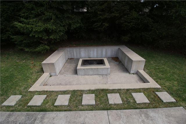 869 Meadow Lane, Wooster, OH 44691