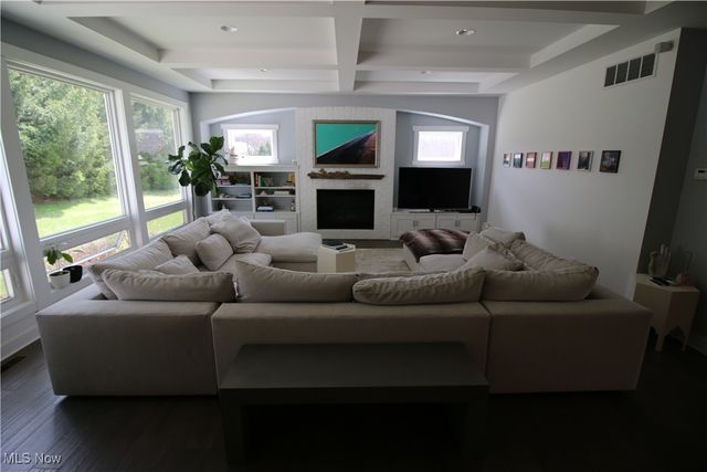 869 Meadow Lane, Wooster, OH 44691