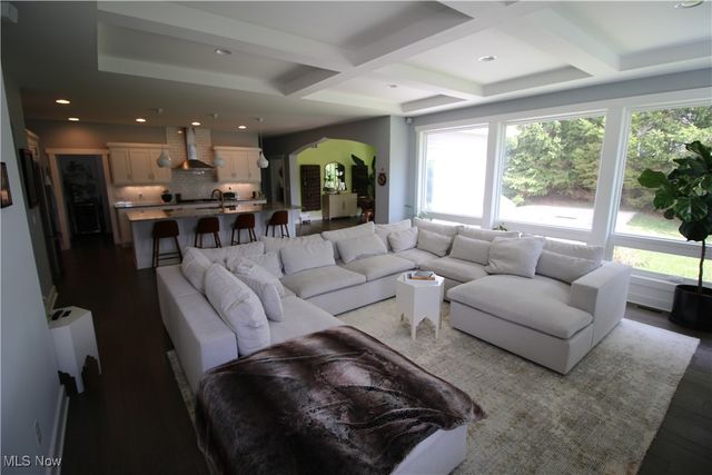 869 Meadow Lane, Wooster, OH 44691