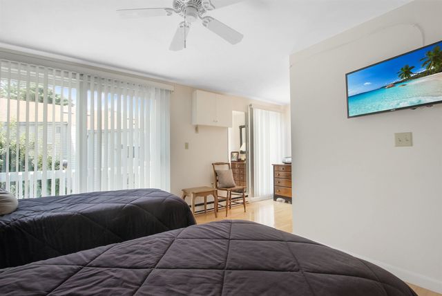 23 Cusack Rd Unit 15, Hampton, NH 03842