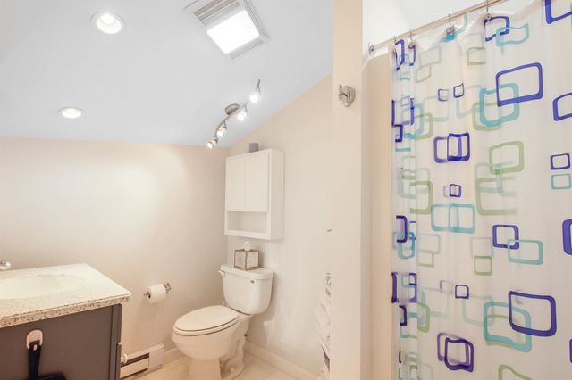 23 Cusack Rd Unit 15, Hampton, NH 03842