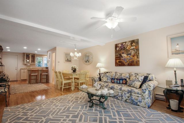 23 Cusack Rd Unit 15, Hampton, NH 03842