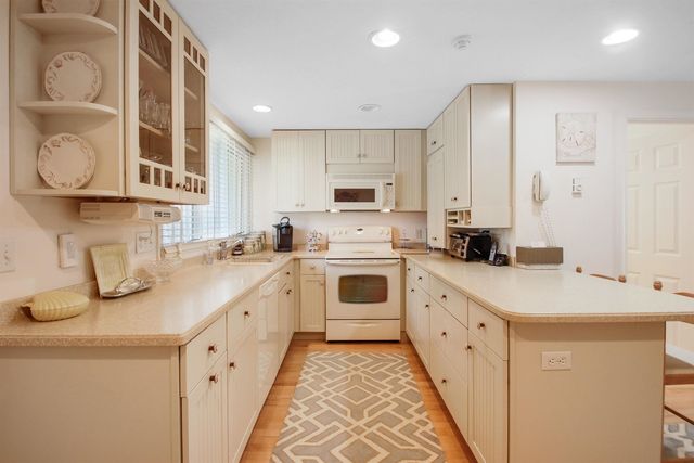 23 Cusack Rd Unit 15, Hampton, NH 03842