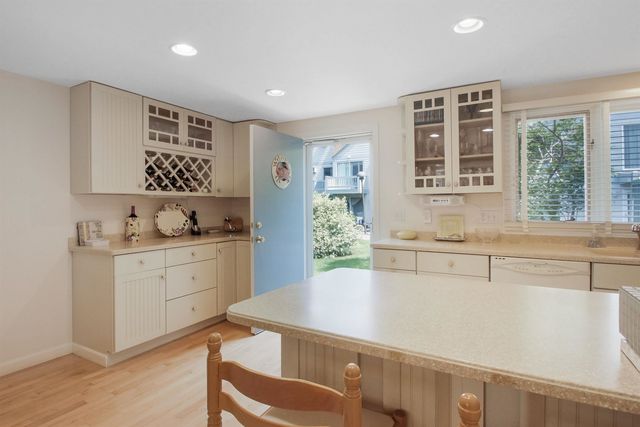 23 Cusack Rd Unit 15, Hampton, NH 03842