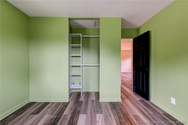 1664 Long Meadow Drive, New Albany, IN 47150