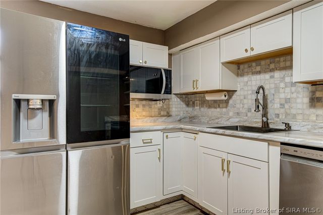 1664 Long Meadow Drive, New Albany, IN 47150