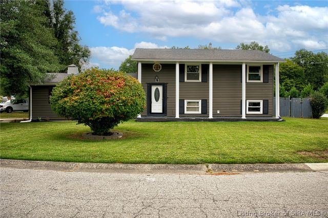 1664 Long Meadow Drive, New Albany, IN 47150