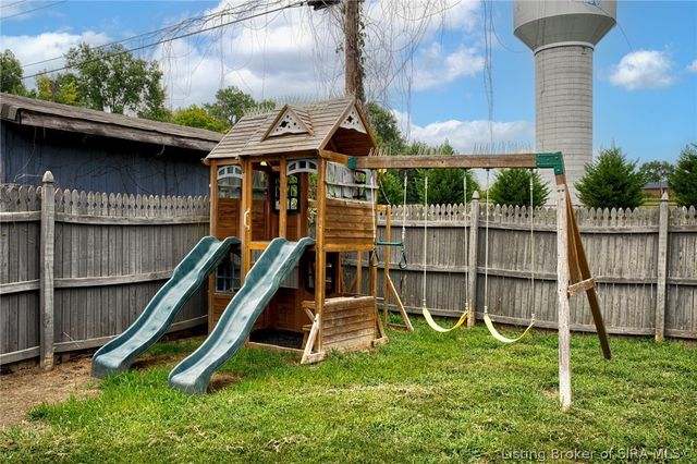 1664 Long Meadow Drive, New Albany, IN 47150