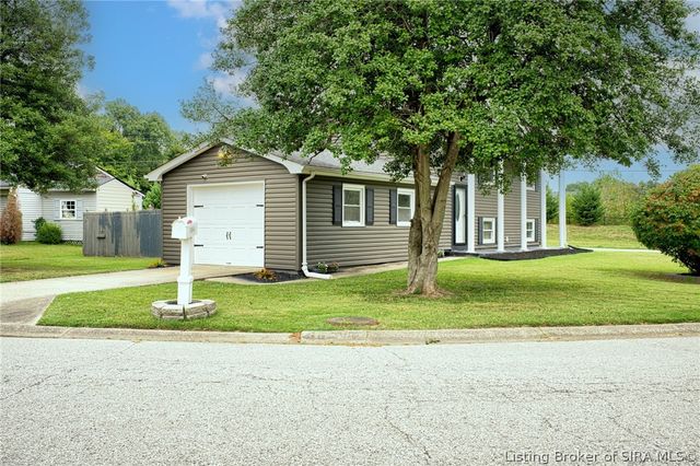1664 Long Meadow Drive, New Albany, IN 47150