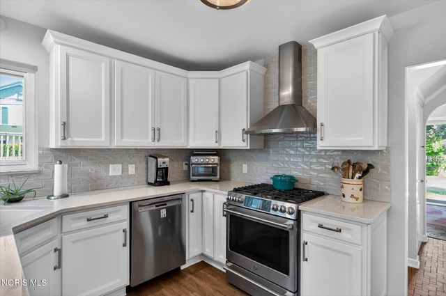 3405 Pelham Road, Ottawa Hills, OH 43606