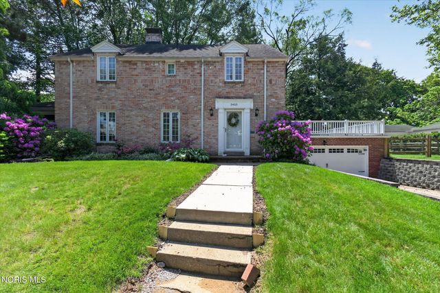 3405 Pelham Road, Ottawa Hills, OH 43606