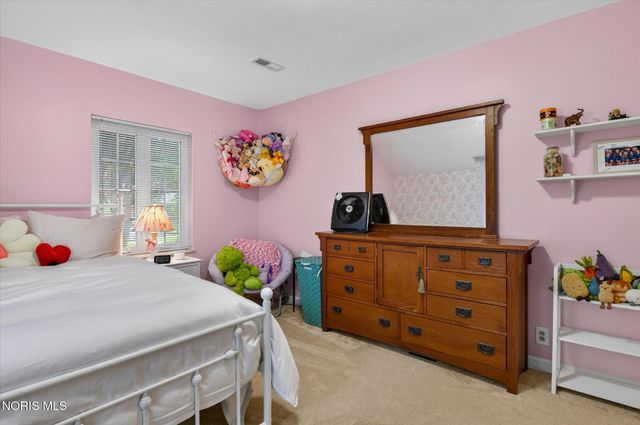3405 Pelham Road, Ottawa Hills, OH 43606