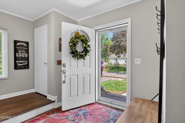 3405 Pelham Road, Ottawa Hills, OH 43606