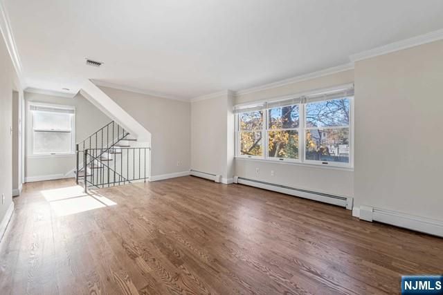 37 1-2 SMITH Street, Waldwick, NJ 07463