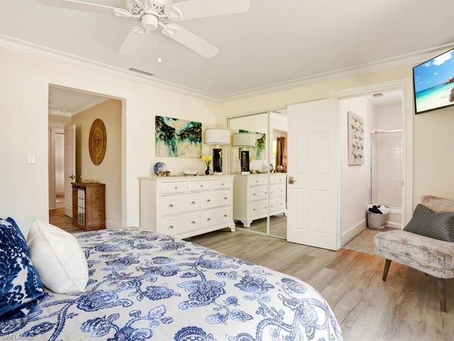 1279 10th AVE N, Naples, FL 34102