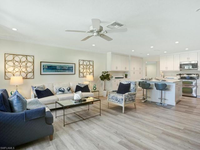 1279 10th AVE N, Naples, FL 34102