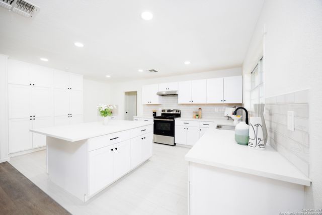 15031 Geronimo, San Antonio, TX 78254