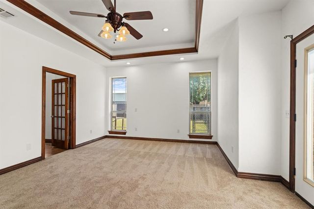 1109 N Edinburrough Way, Mustang, OK 73064