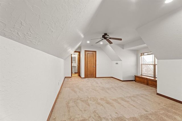 1109 N Edinburrough Way, Mustang, OK 73064
