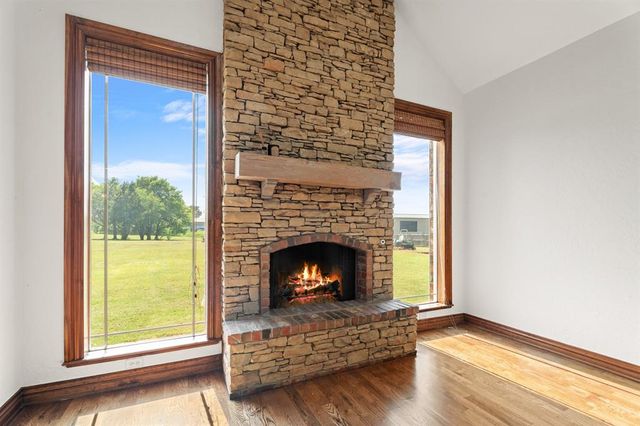 1109 N Edinburrough Way, Mustang, OK 73064