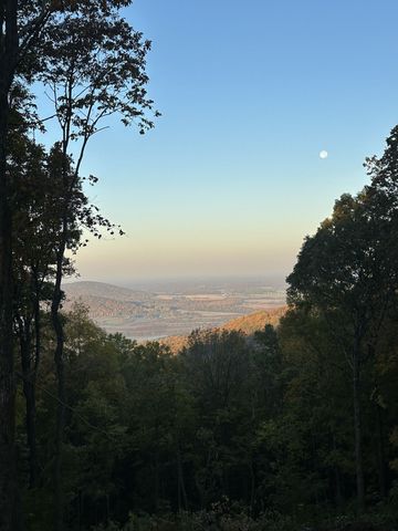 824 Valley View Drive, Altamont, TN 37301