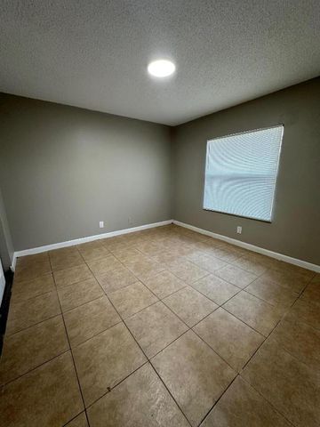 4833 Serafica Drive 4845, Lake Worth, FL 33461