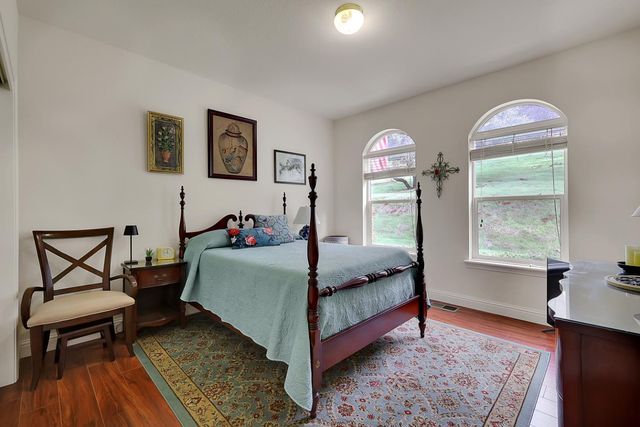 13680 Jessica Way, Browns Valley, CA 95918