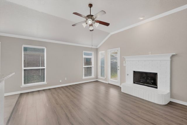 612 Mooney Drive, Saginaw, TX 76179