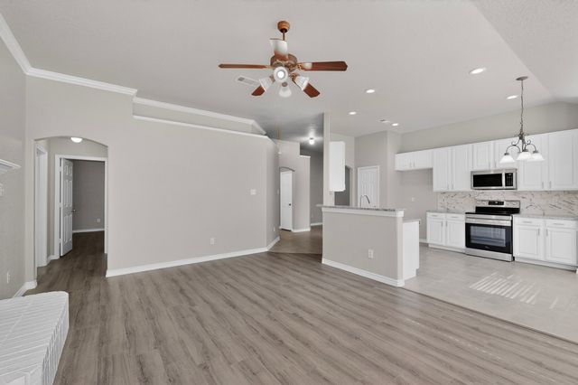 612 Mooney Drive, Saginaw, TX 76179