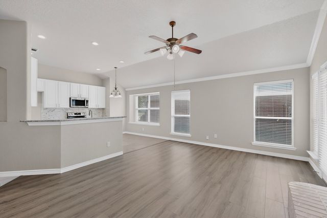 612 Mooney Drive, Saginaw, TX 76179