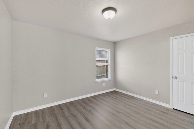 612 Mooney Drive, Saginaw, TX 76179
