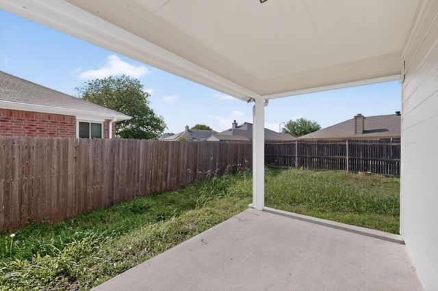 612 Mooney Drive, Saginaw, TX 76179