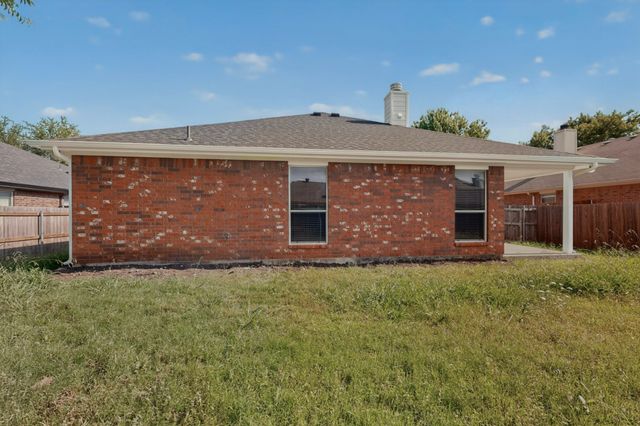 612 Mooney Drive, Saginaw, TX 76179