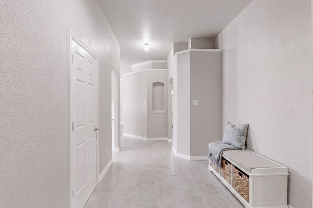 612 Mooney Drive, Saginaw, TX 76179