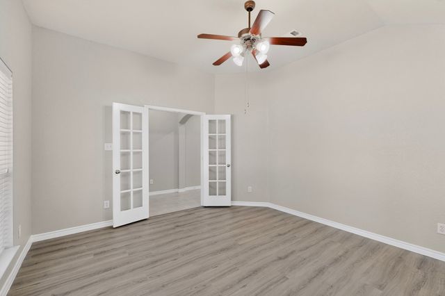 612 Mooney Drive, Saginaw, TX 76179