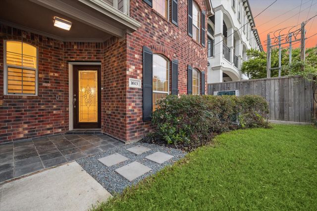 1613 W 15th Street, Houston, TX 77008