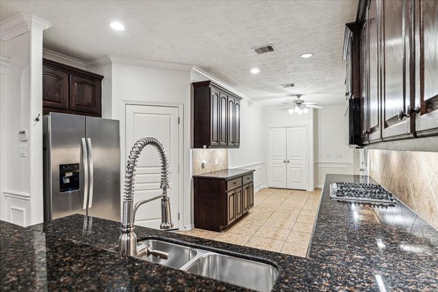 1613 W 15th Street, Houston, TX 77008