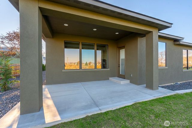 2053 H.2 Road, Moses Lake, WA 98837