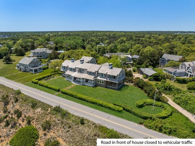 150 East Chop Dr, Oak Bluffs, MA 02557